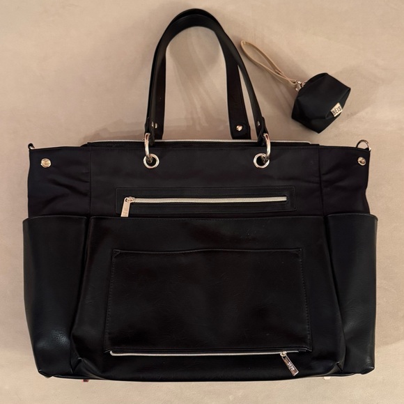 Beis Diaper Travel Tote Bag Black - Picture 6 of 6